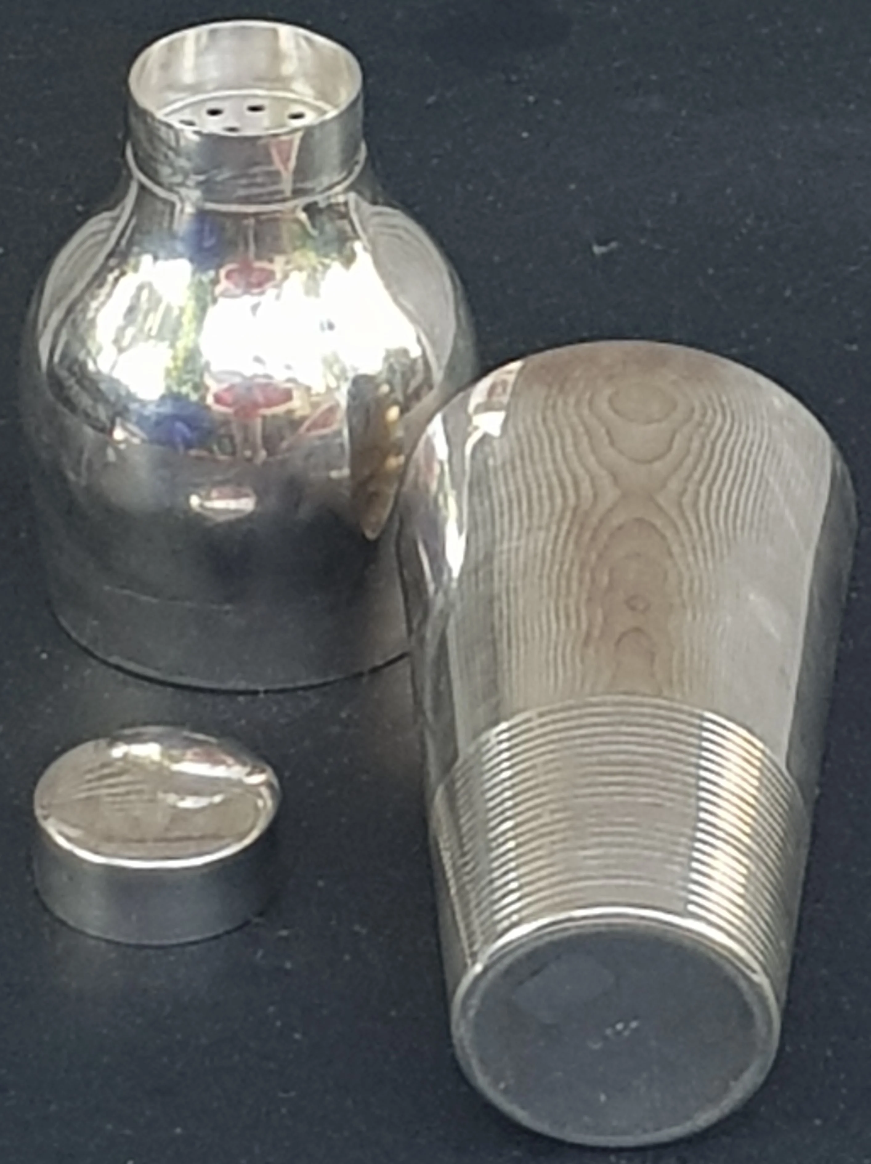 02 Cocktailshaker - zerlegt.jpg