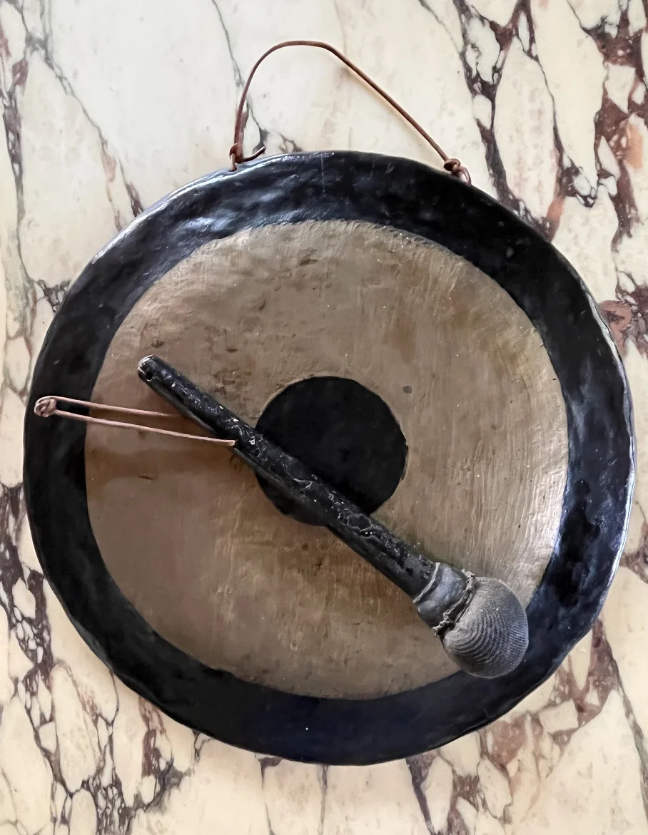 Gong1.jpg