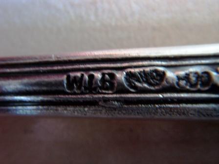 sieht aus wie W.I.B