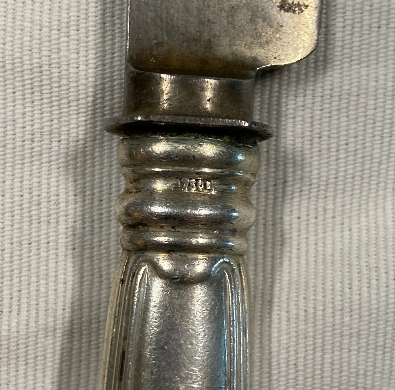 Punze Messer.jpg
