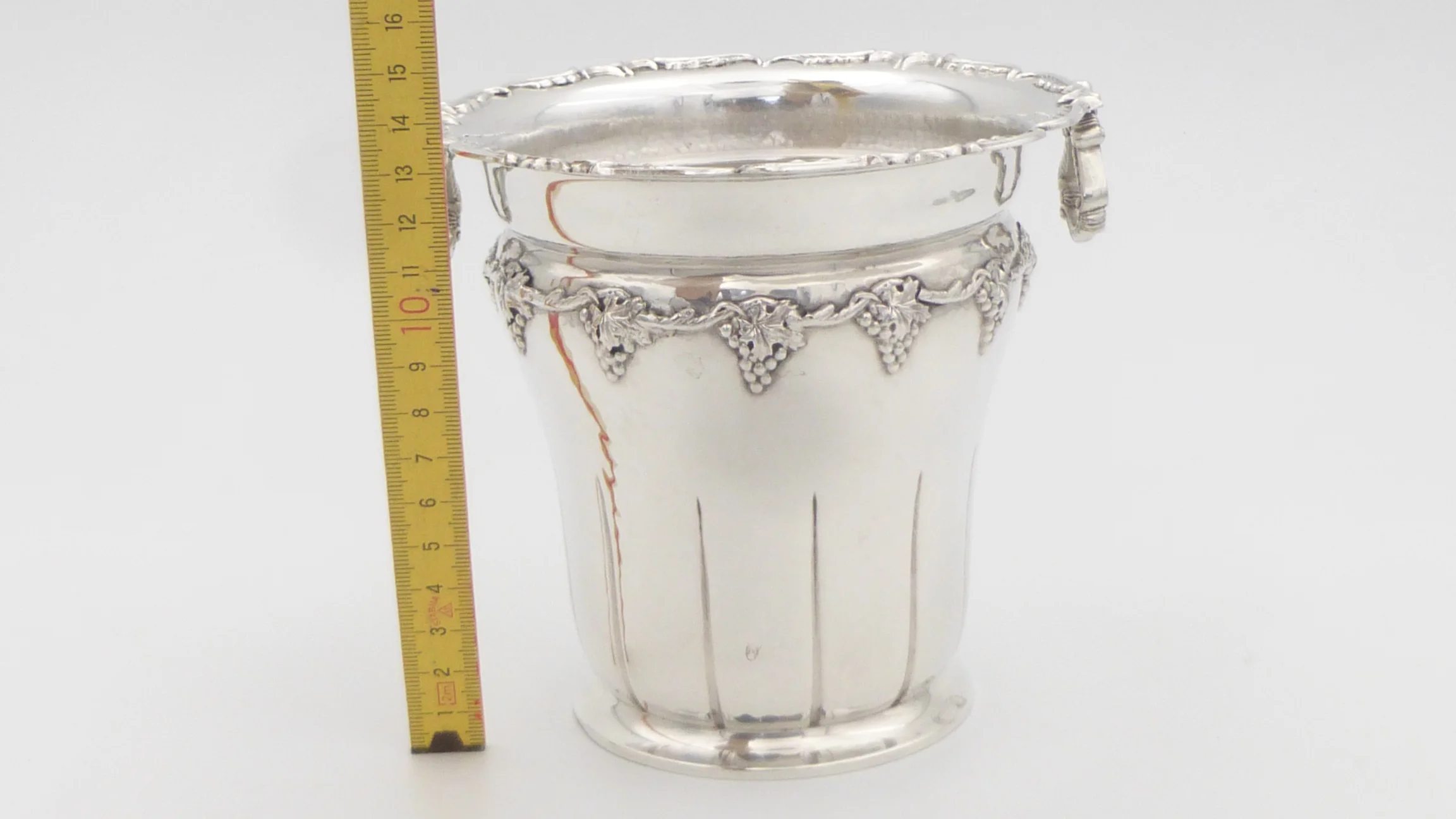 Höhe ca. 13,5 cm