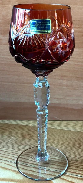 Lausitzer Glas Example 60.jpg