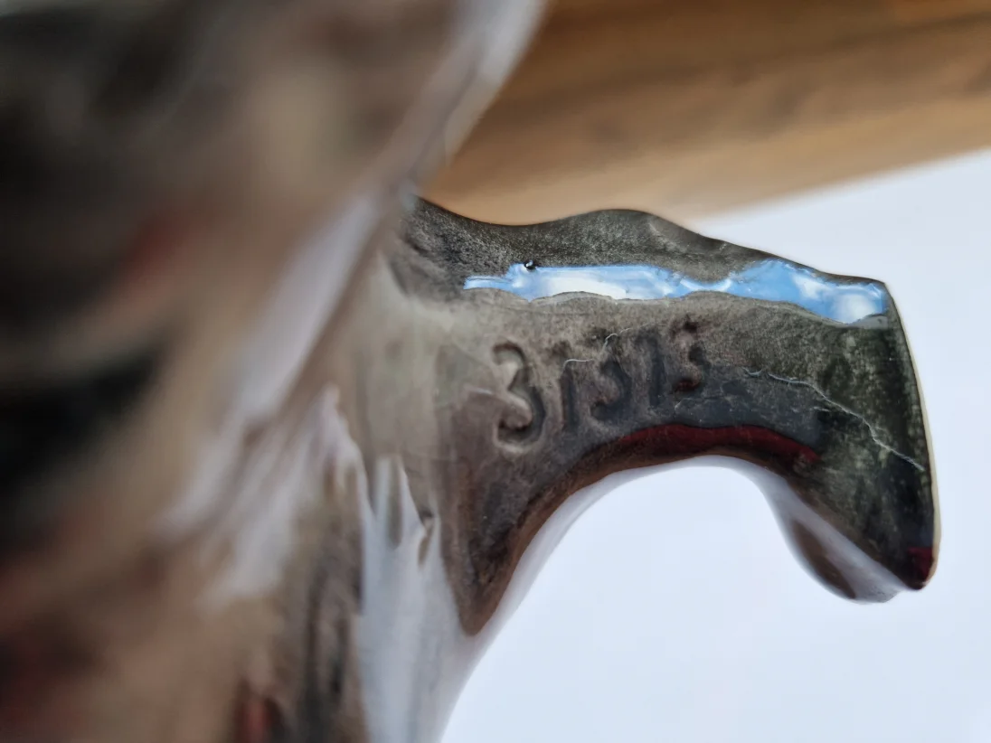 Hundefigur schwarzer Hund  d.jpg