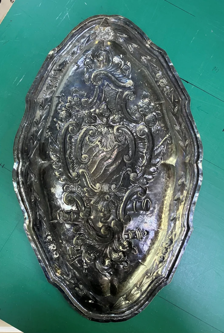 Tablett Rückseite.jpg