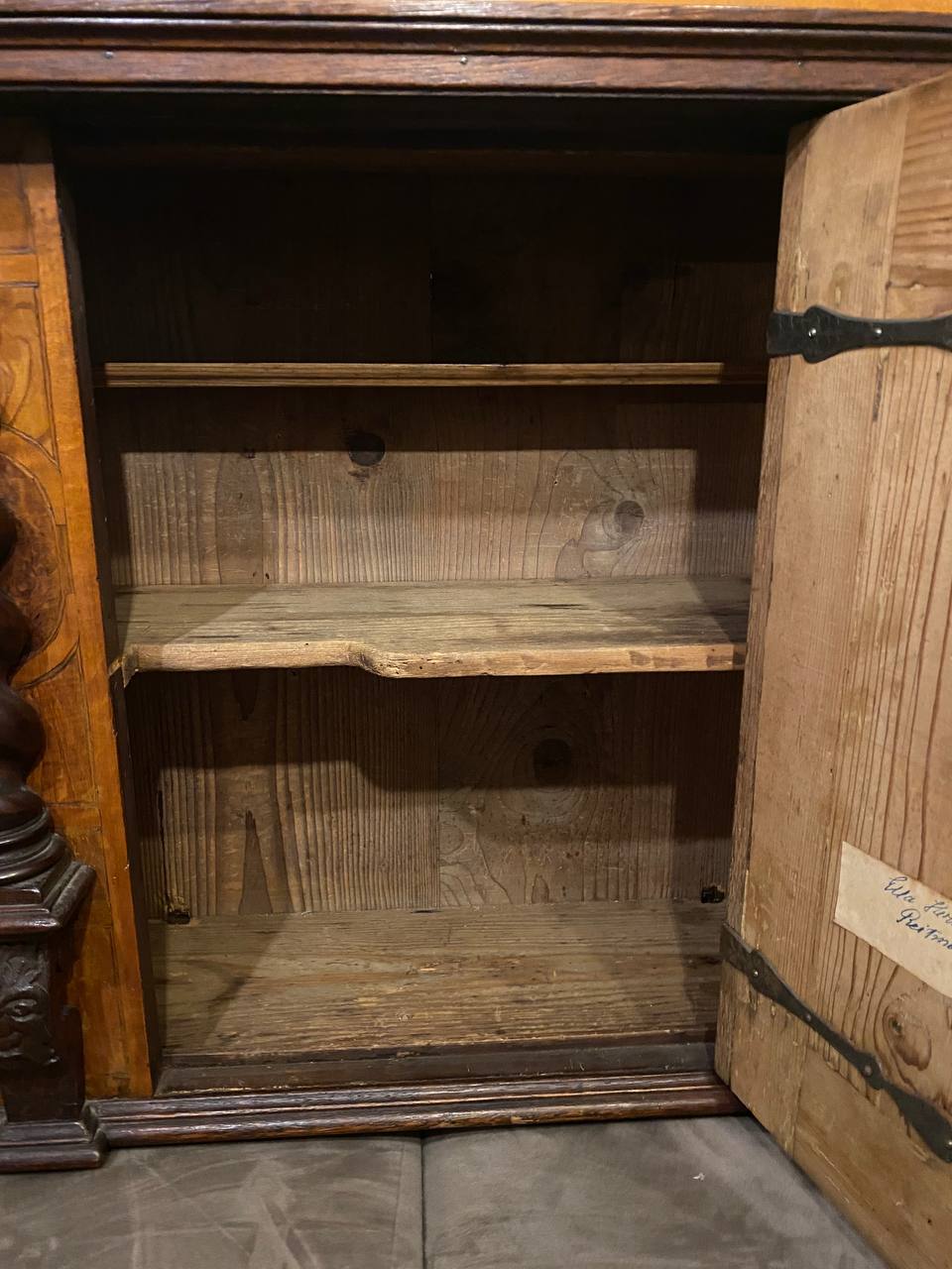 Schrank5.jpg