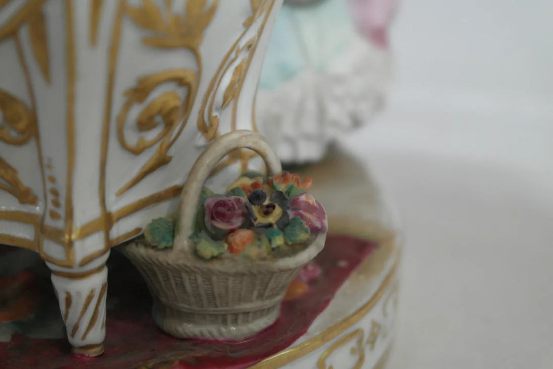 03 - Porzellanfigur (8).jpg