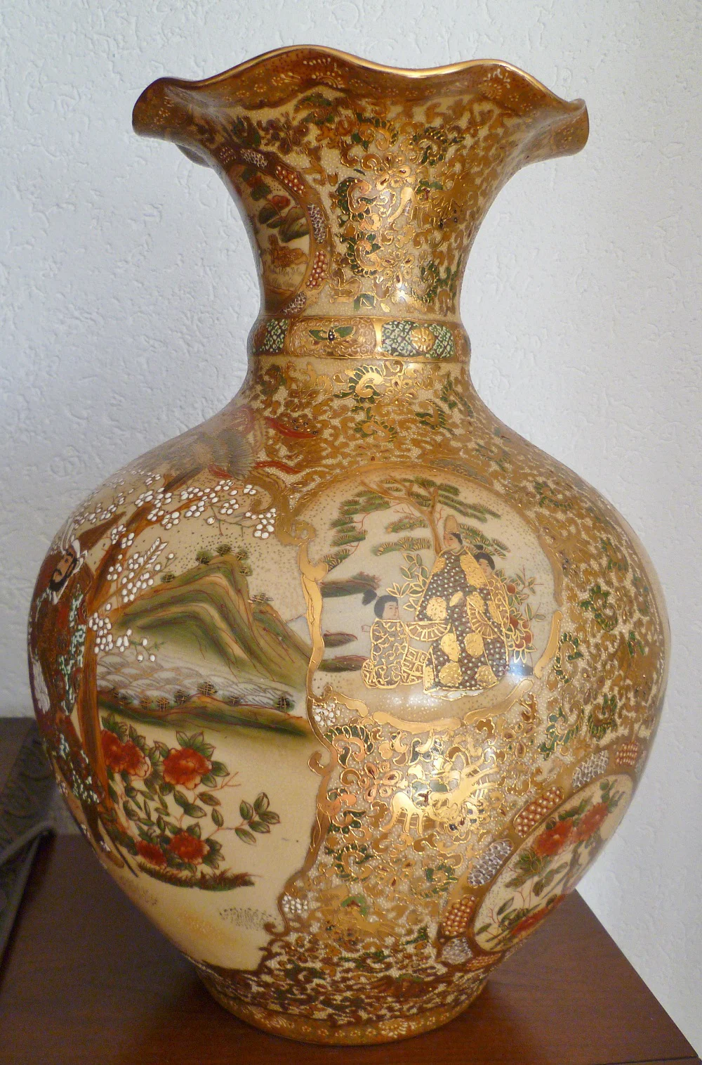 Vase ca 48cm hoch 35cm breit Foto 4.JPG