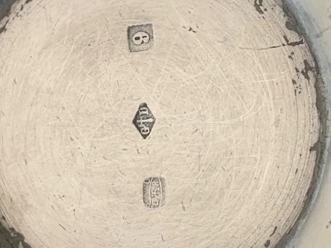 Unterseite des Bechers