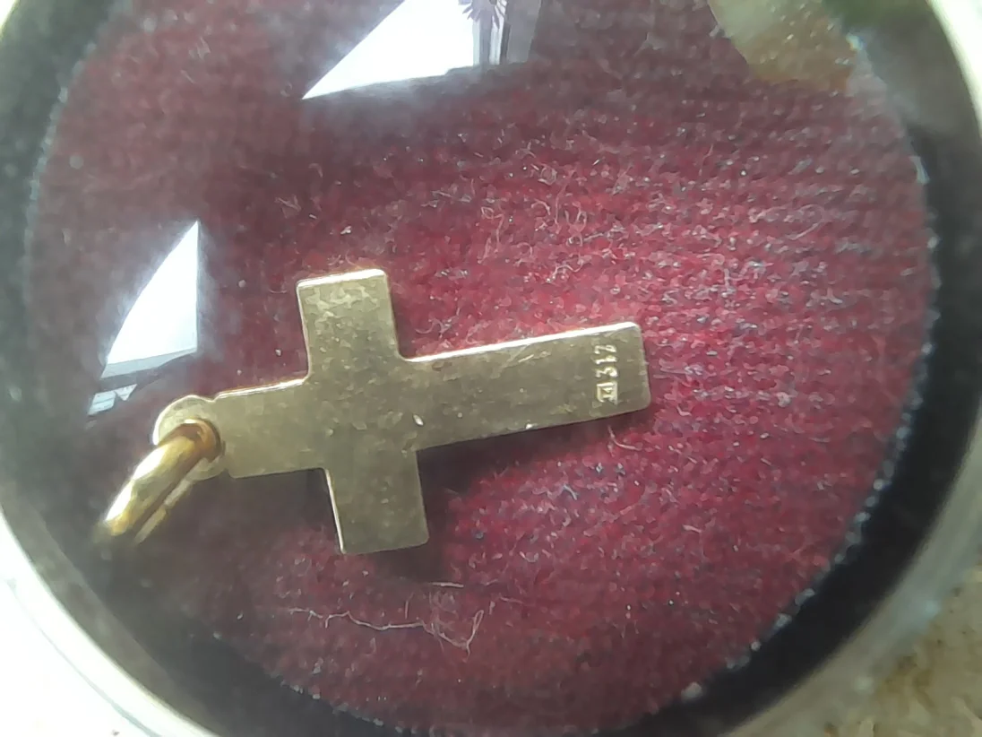 Kreuz von hinten mit 317 Punze