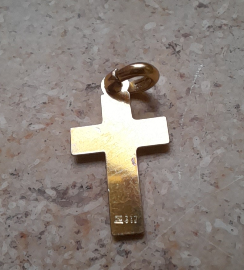 Kreuz von hinten mit 317 Punze