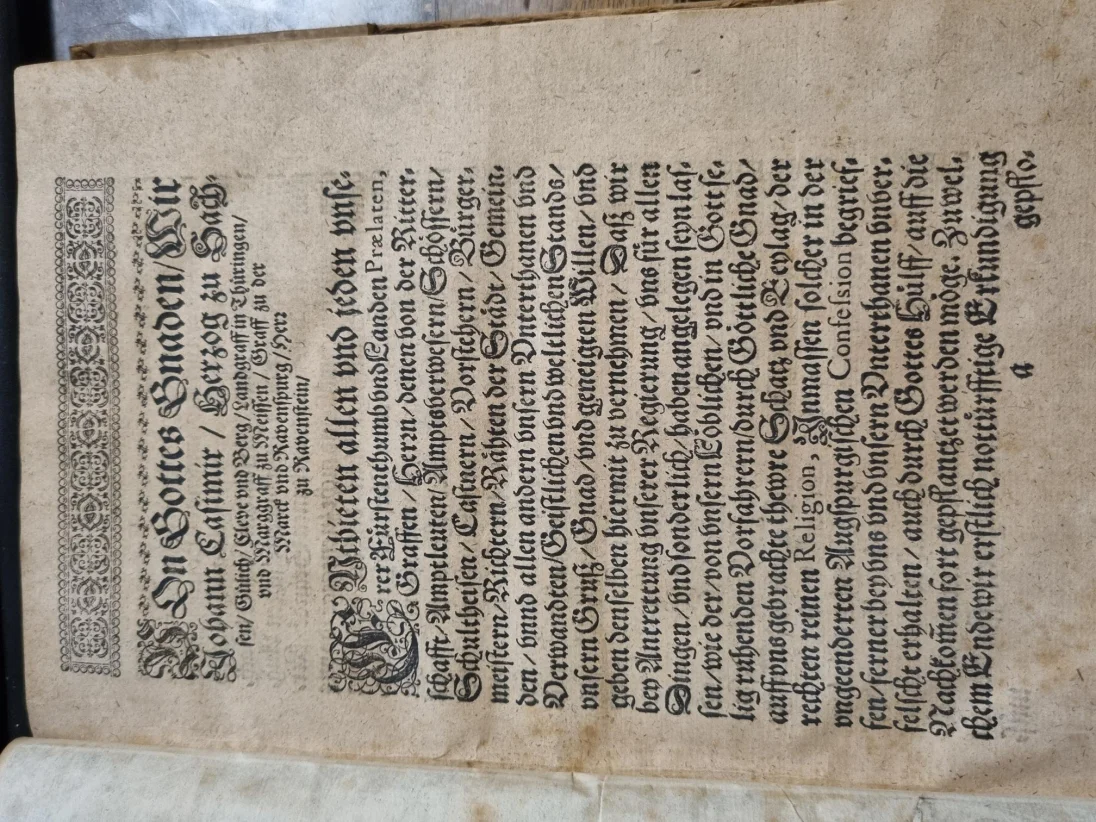 Buch (2).jpg