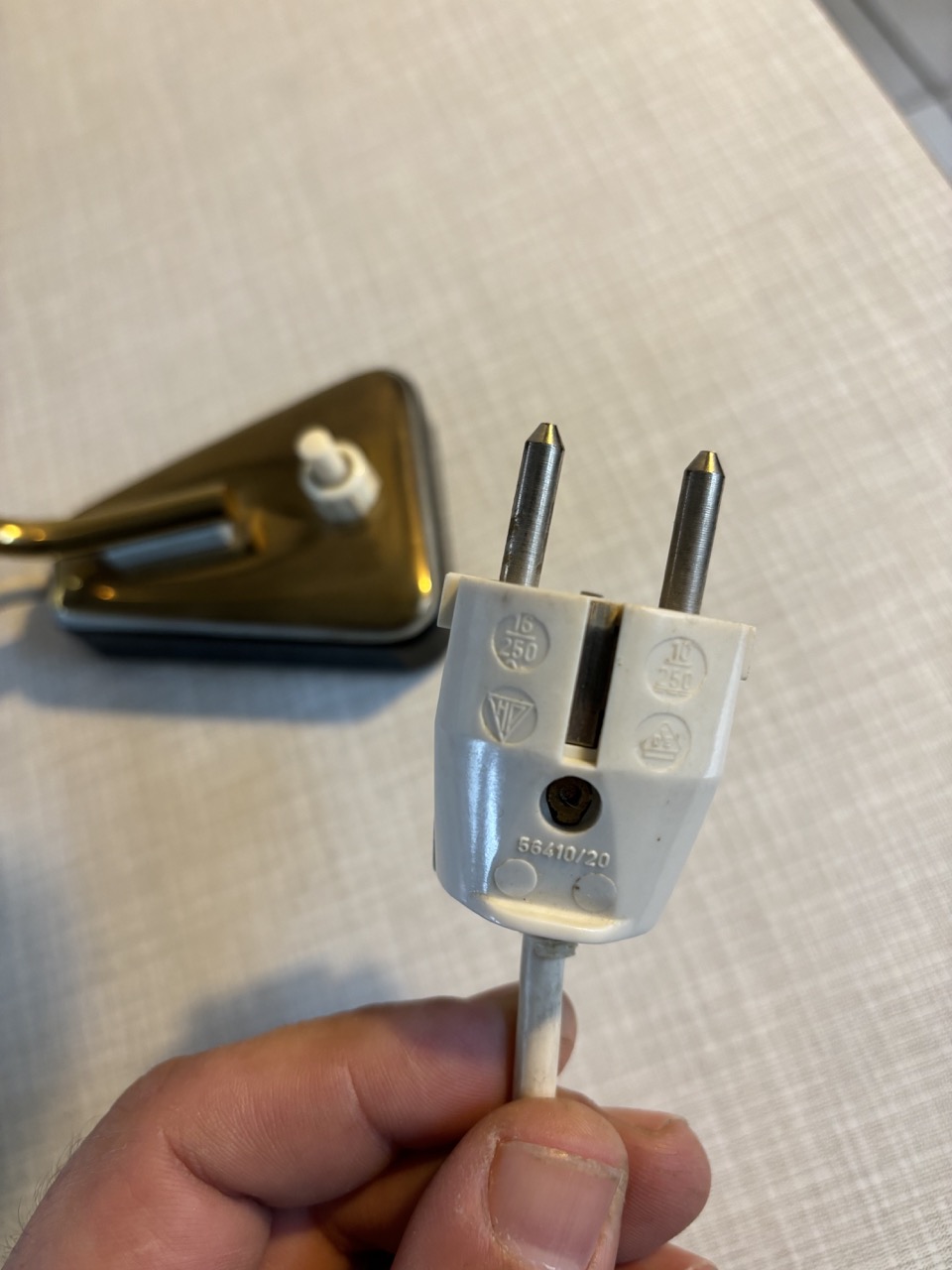 stecker.jpeg