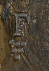 Screenshot 2024-11-21 at 17-05-26 Bronzefigur kennt jemand die Signatur F mit 6 Kreisen - www.dieschatzkisteimnetz.de.png