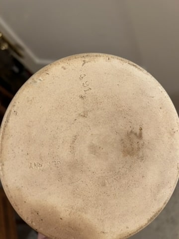Krug 2 Unterseite
