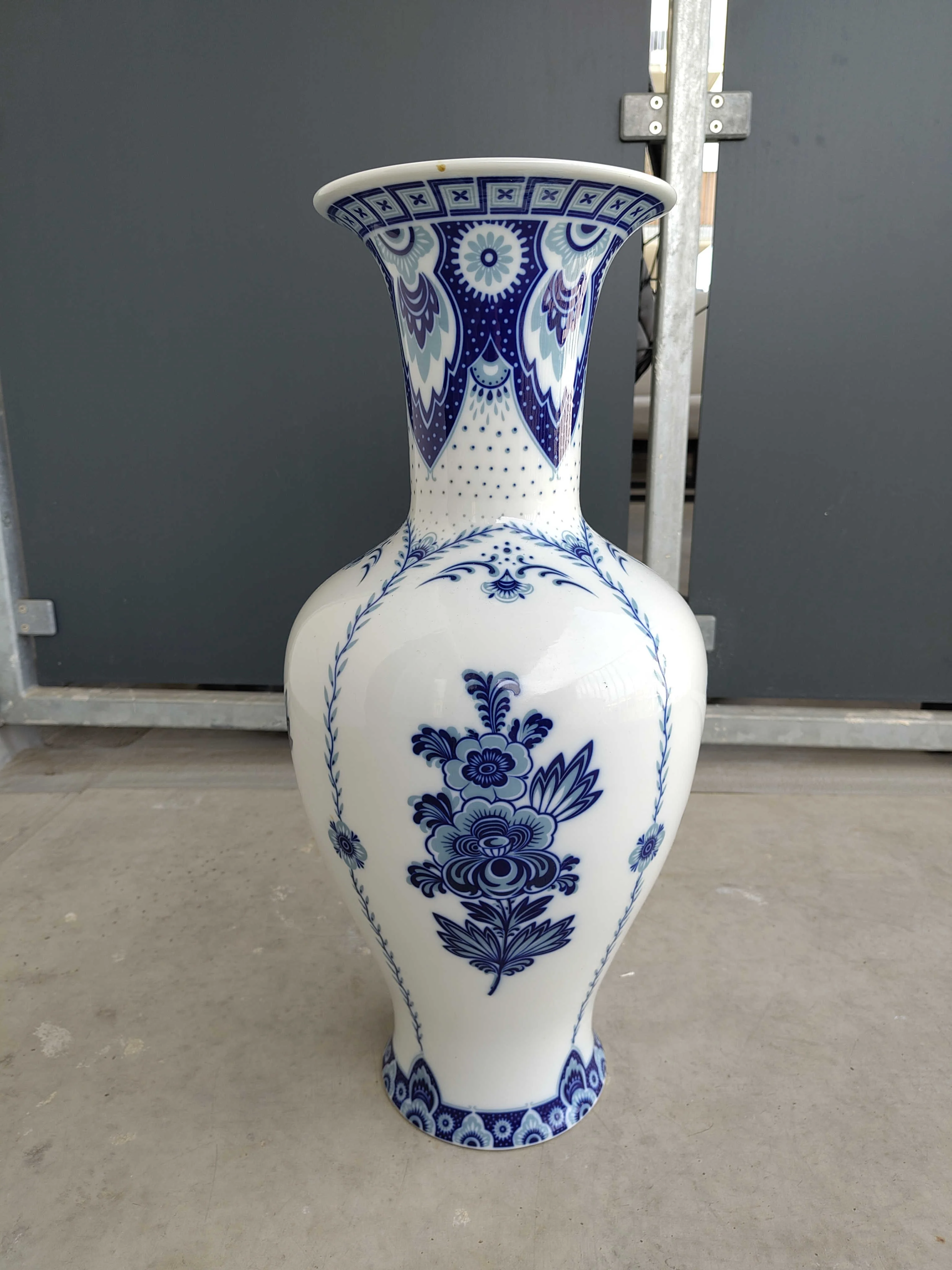 Vase_1.webp