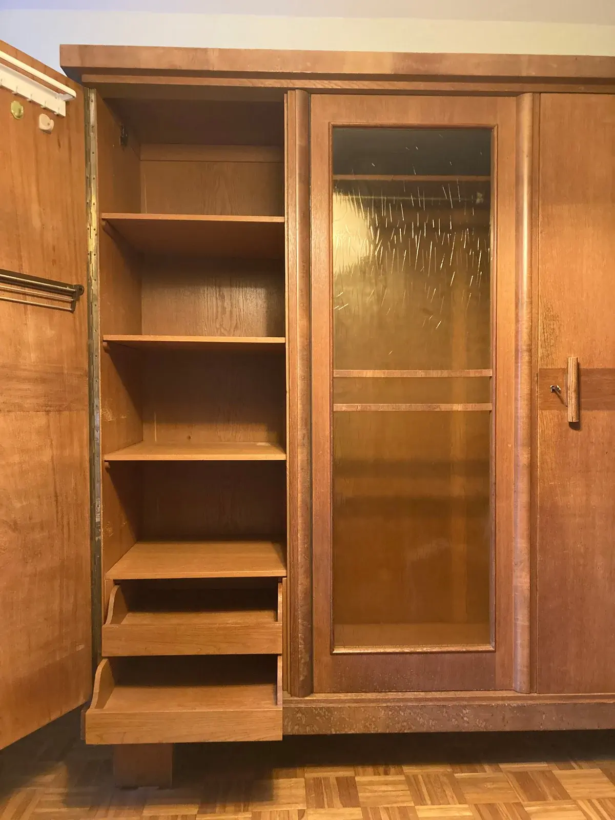 kleiderschrank_1007.webp
