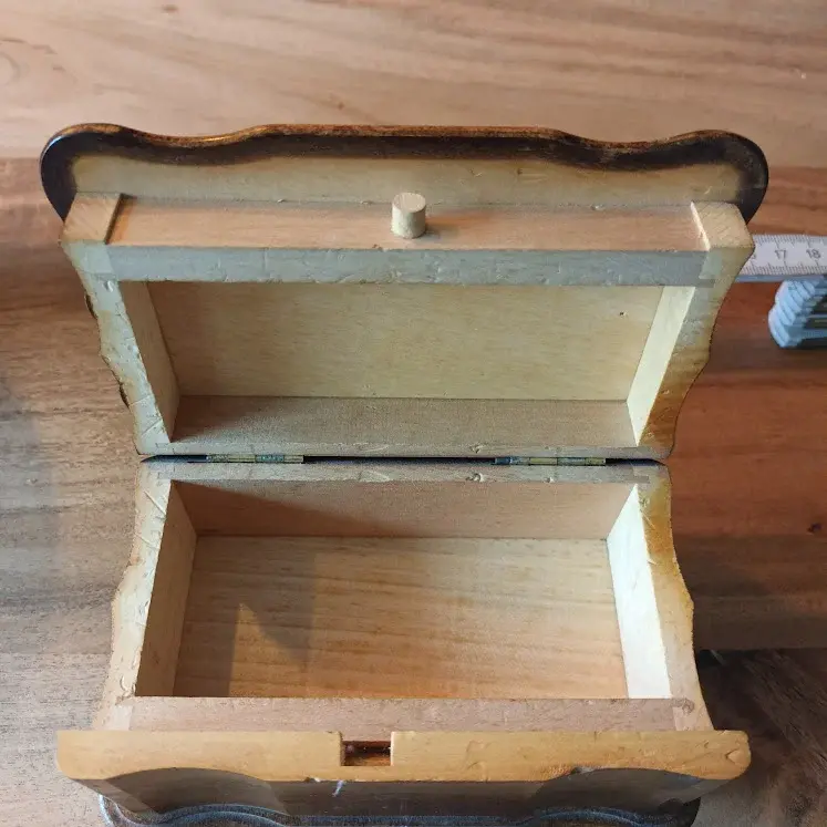 Holzschatulle3.webp