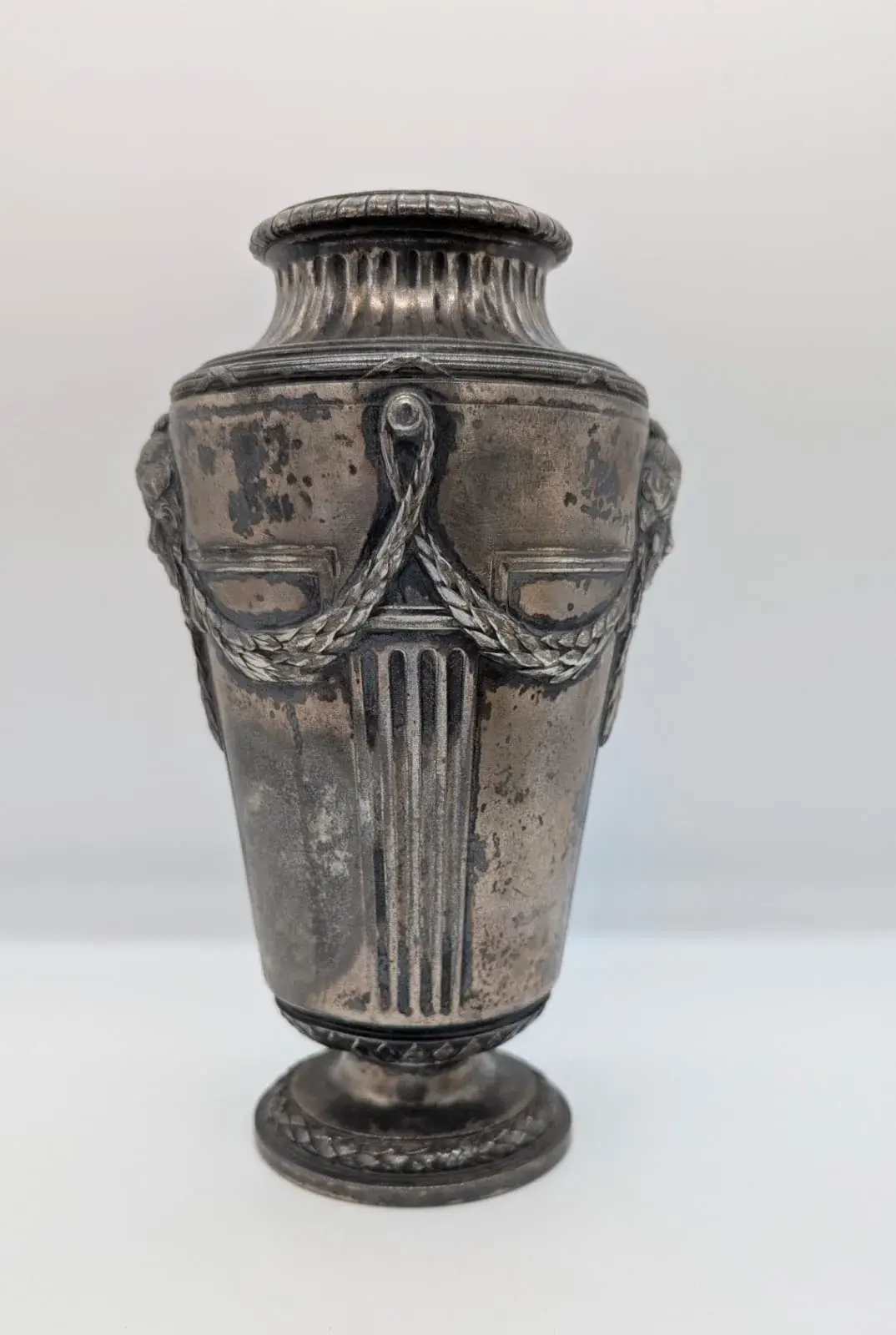 29.10. vase jugendstil.webp