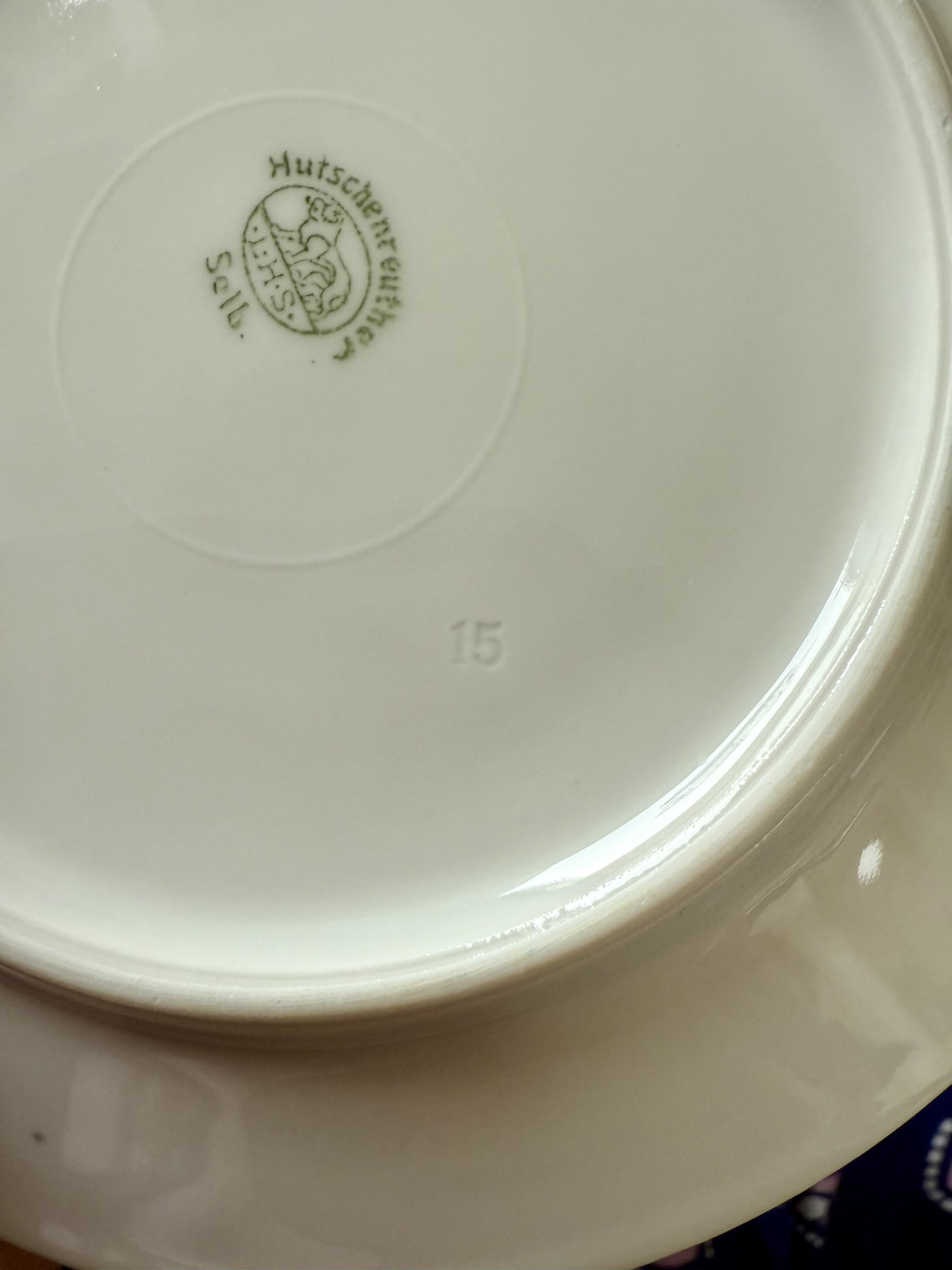 „15“ geprägt auf ALLEN Vorspeisetellern- Durchmesser 15cm