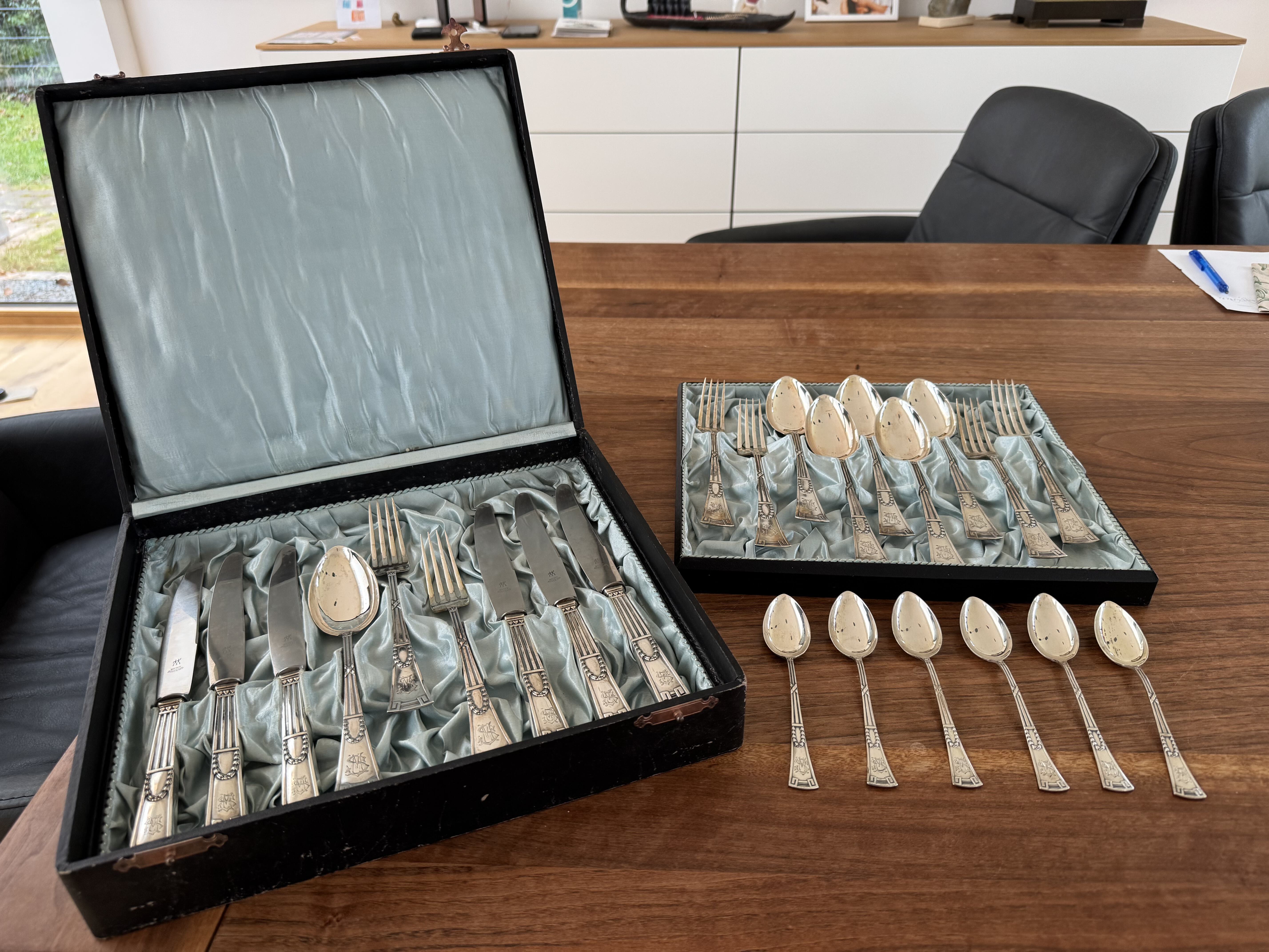 Das Besteck im Original Kasten