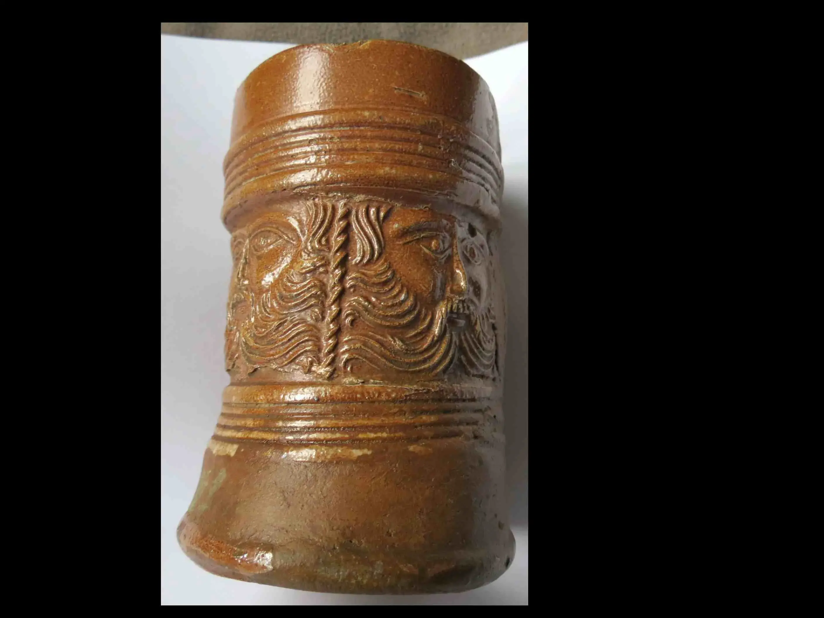 Bartmann Becher 3.webp