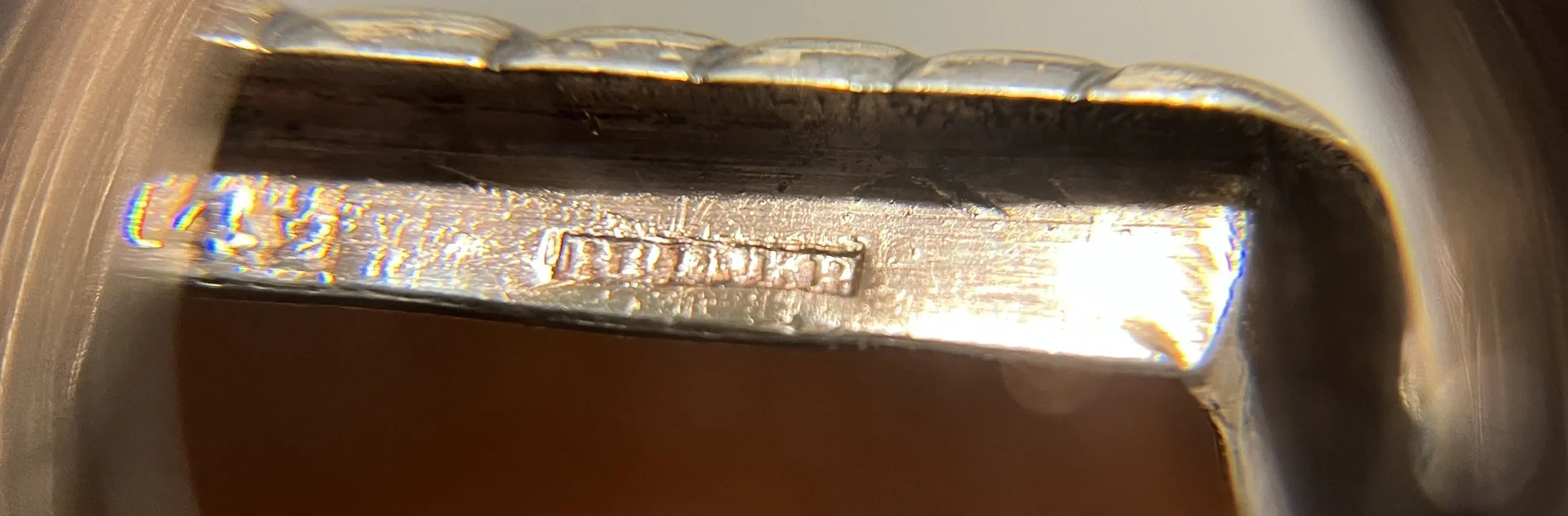 Silberdose 04 Schrift 01.webp