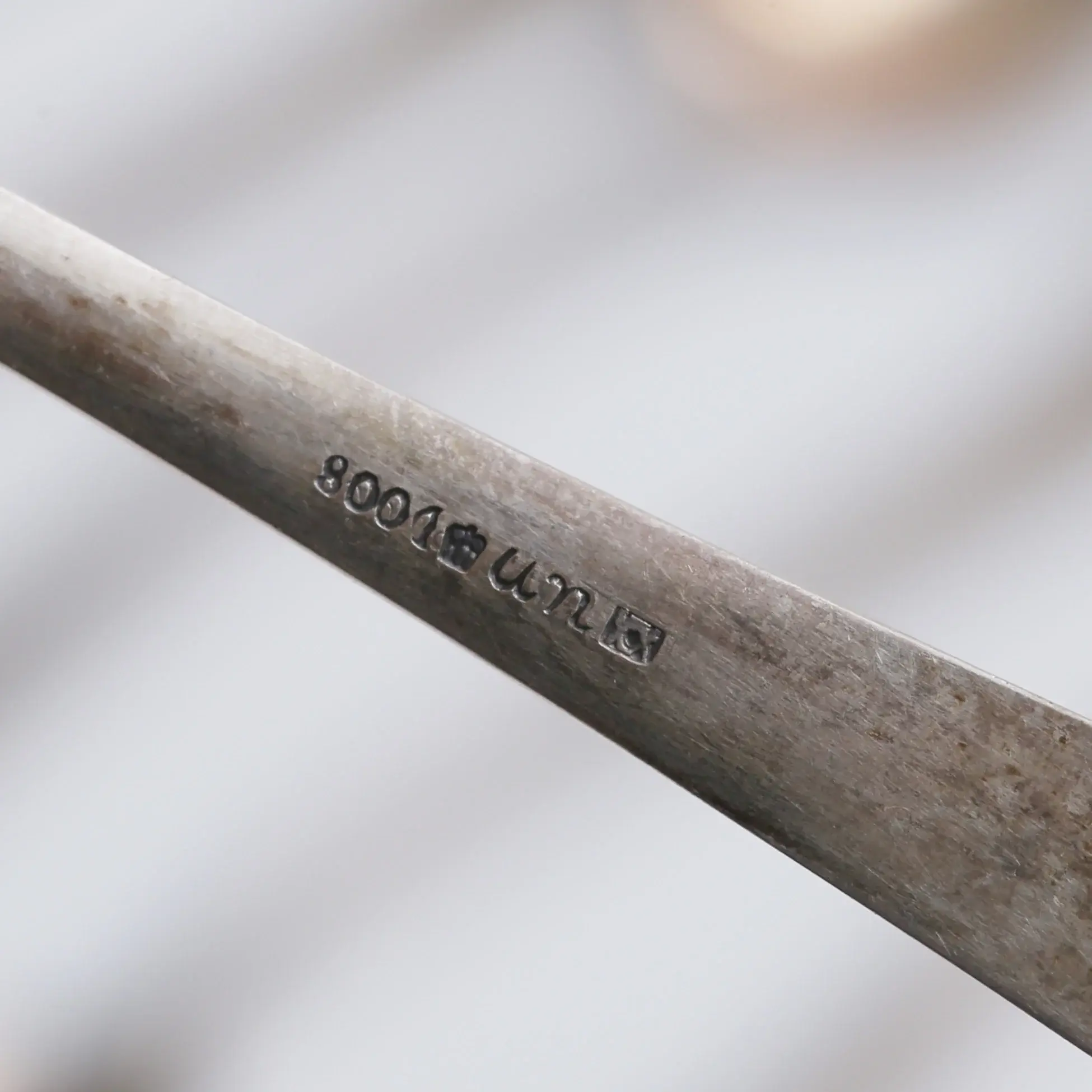 Schwedische Versteigerung punzen wie tortenheber.webp