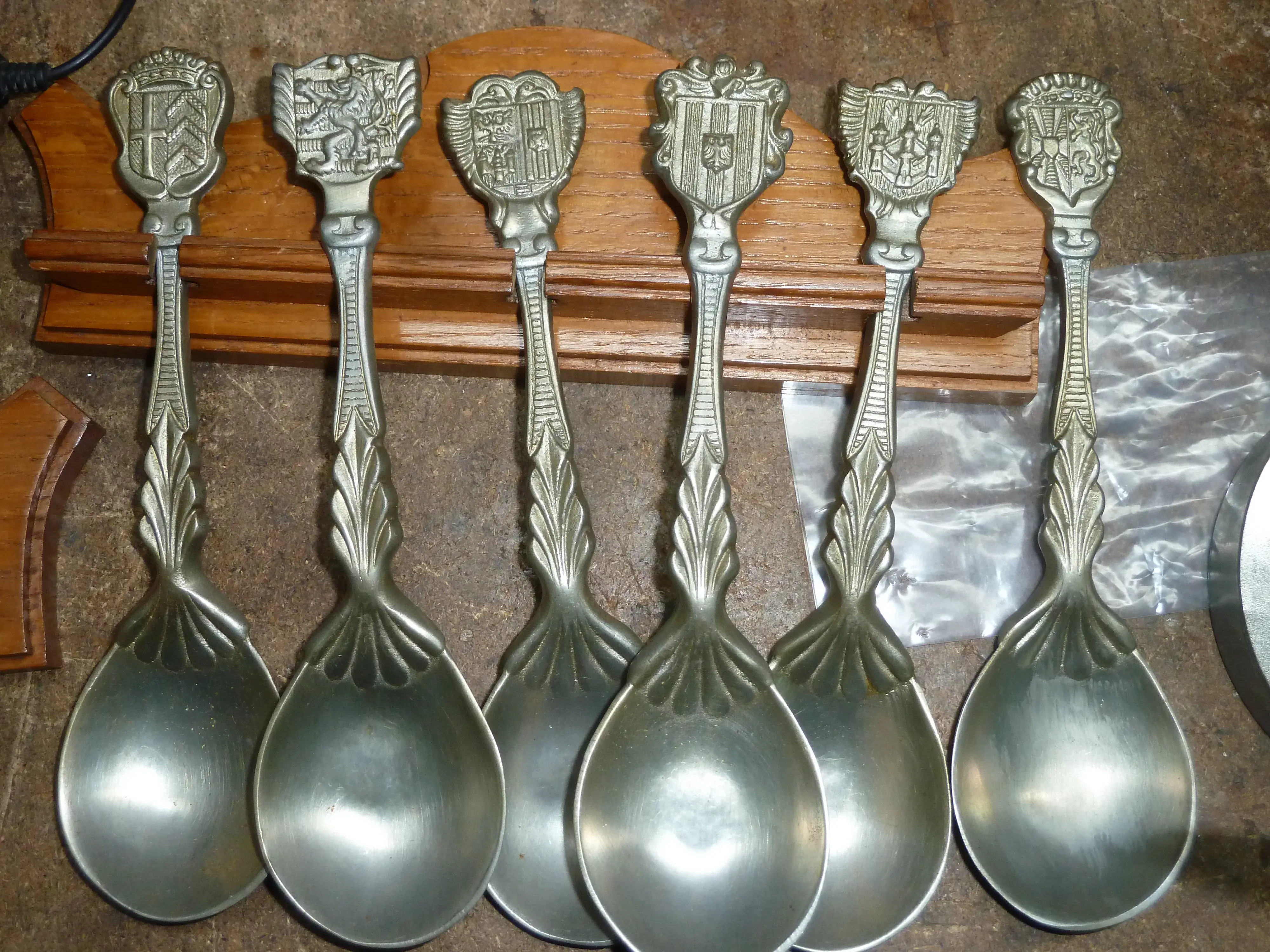 Löffel mit Wappen-01.webp