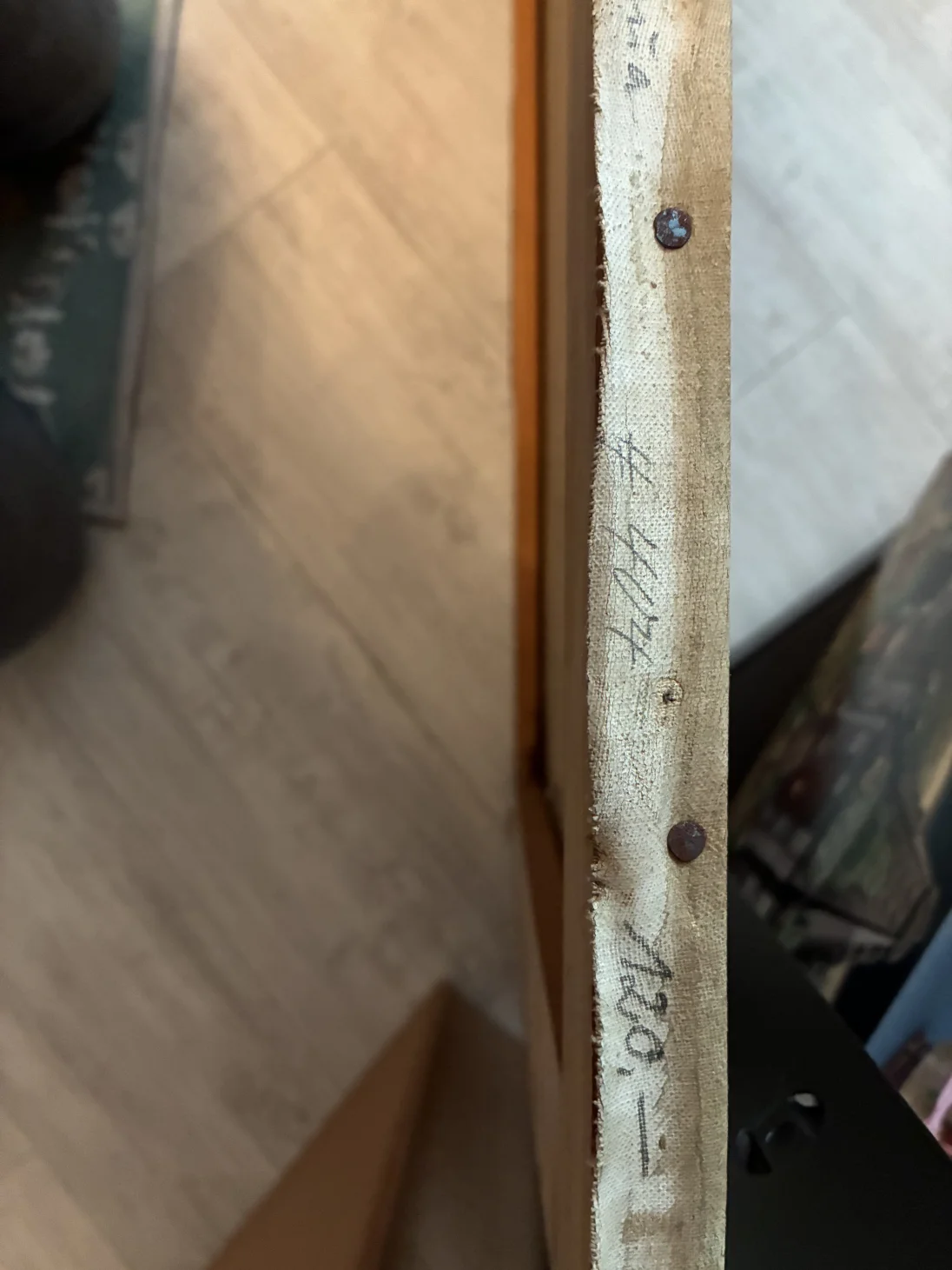 Seitliche Beschriftung