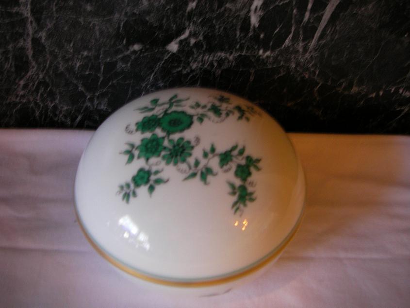 19 Augarten Zuckerdose1.JPG