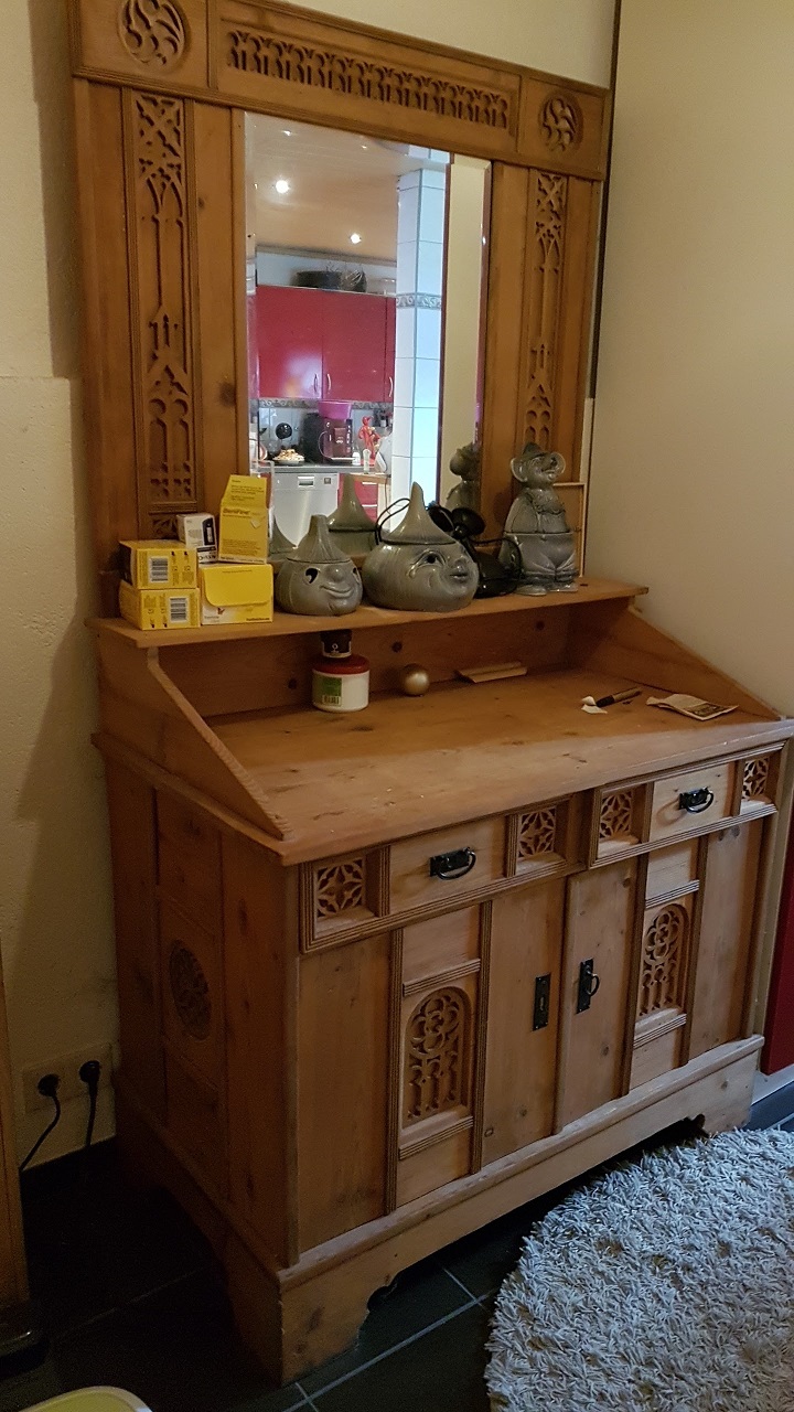 Schrank 2.jpg
