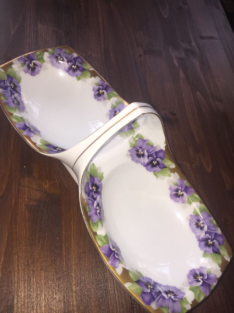 A2 / Schale (32cm lang, 12,5cm breit und hoch, unbeschädigt)