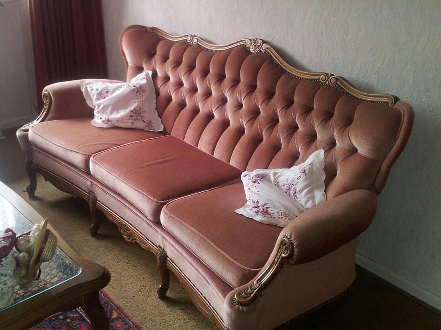 Sofa.jpg