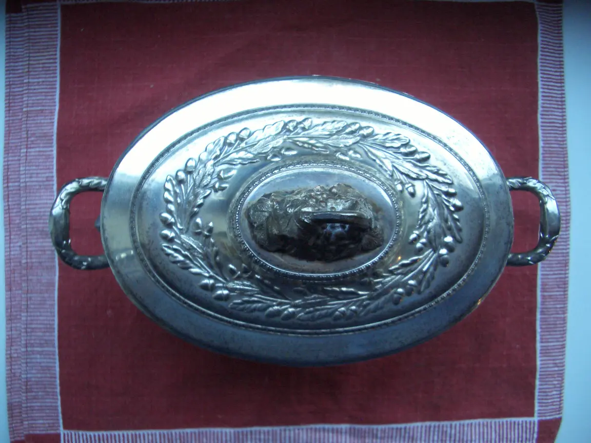 Gefäß mit Deckel - Draufsicht