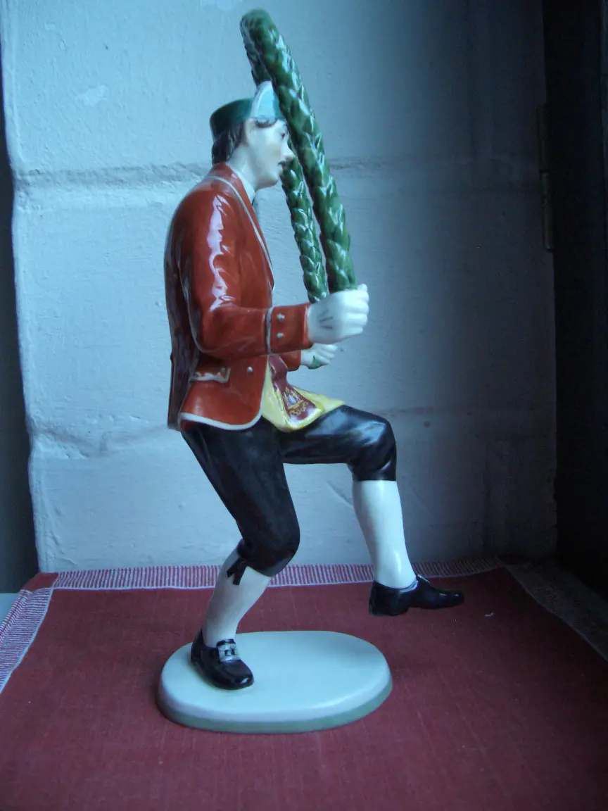 Höhe: ca. 24 cm