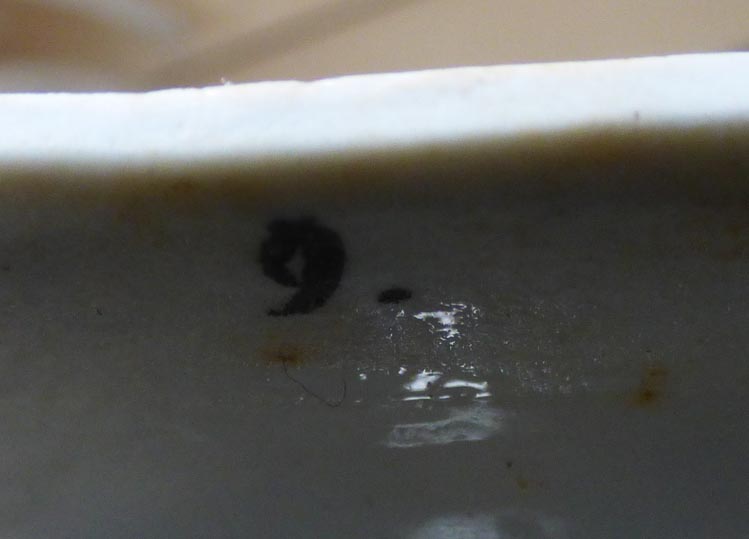 Deckeldose beschriftung unten.jpg