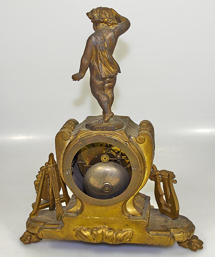 Uhr Nr. 2 von hinten