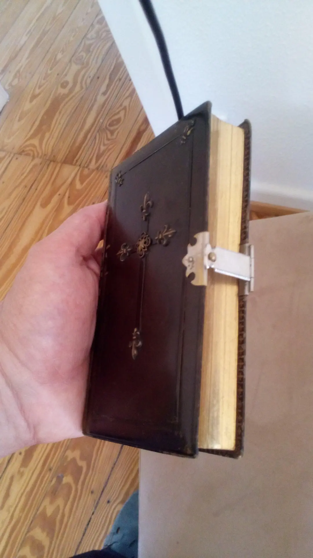 Gesangbuch 2.jpg