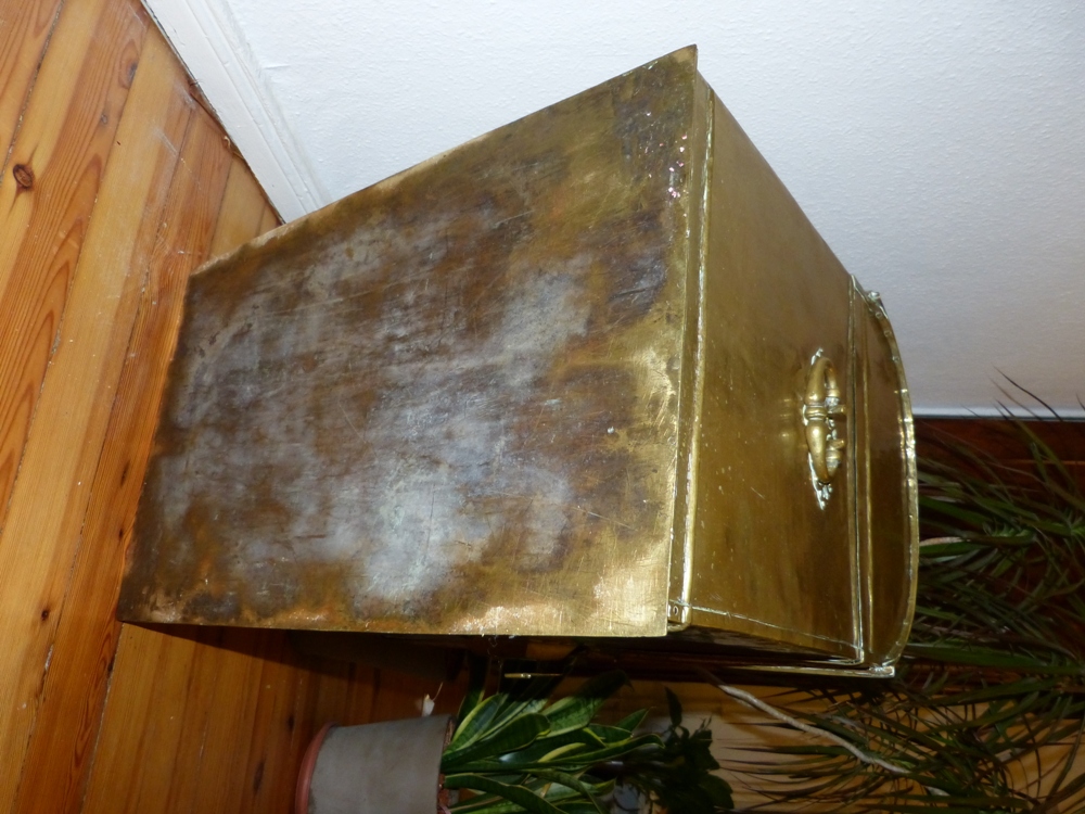 Truhe von unten