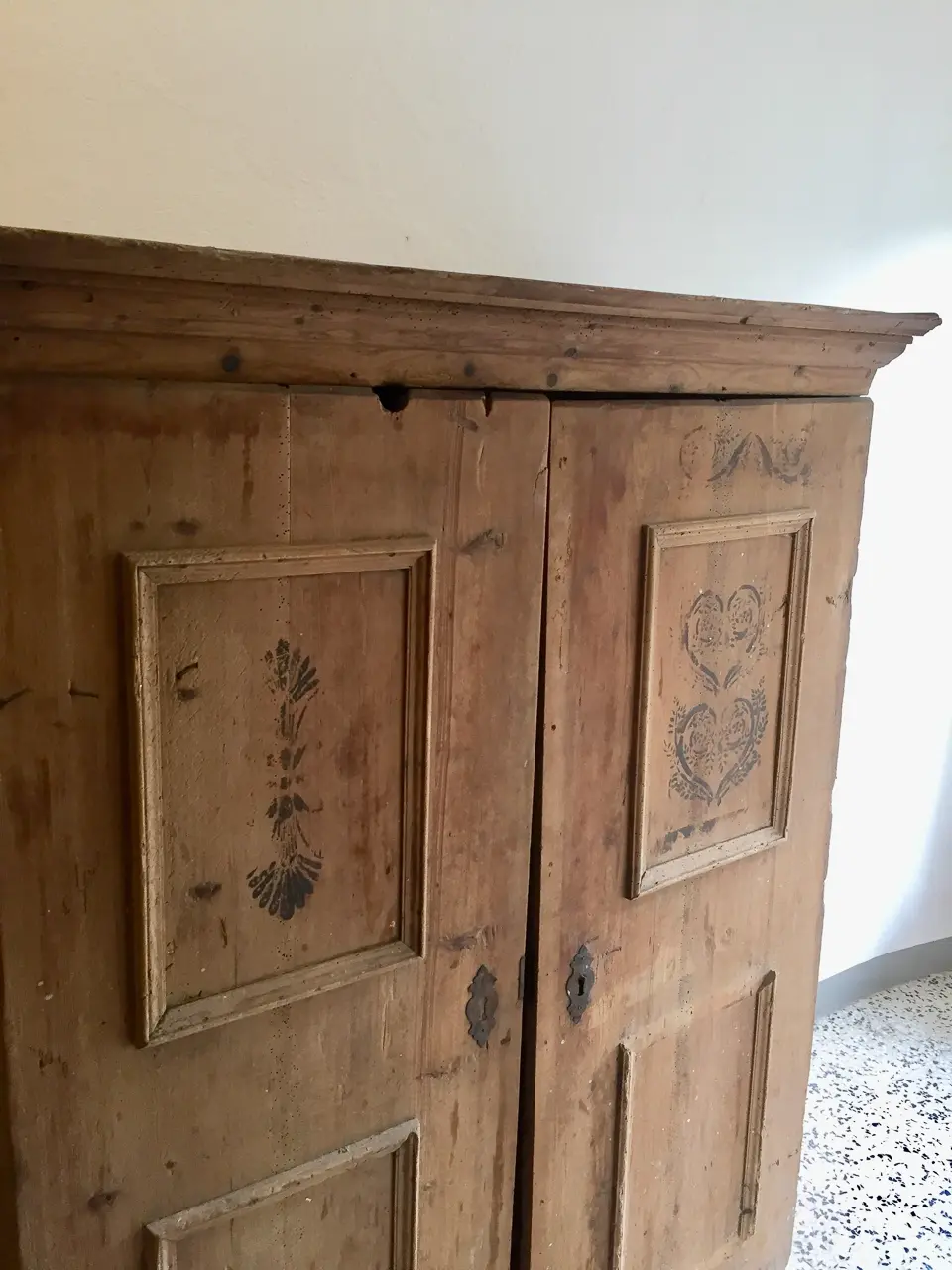 Bauernschrank_2.jpg