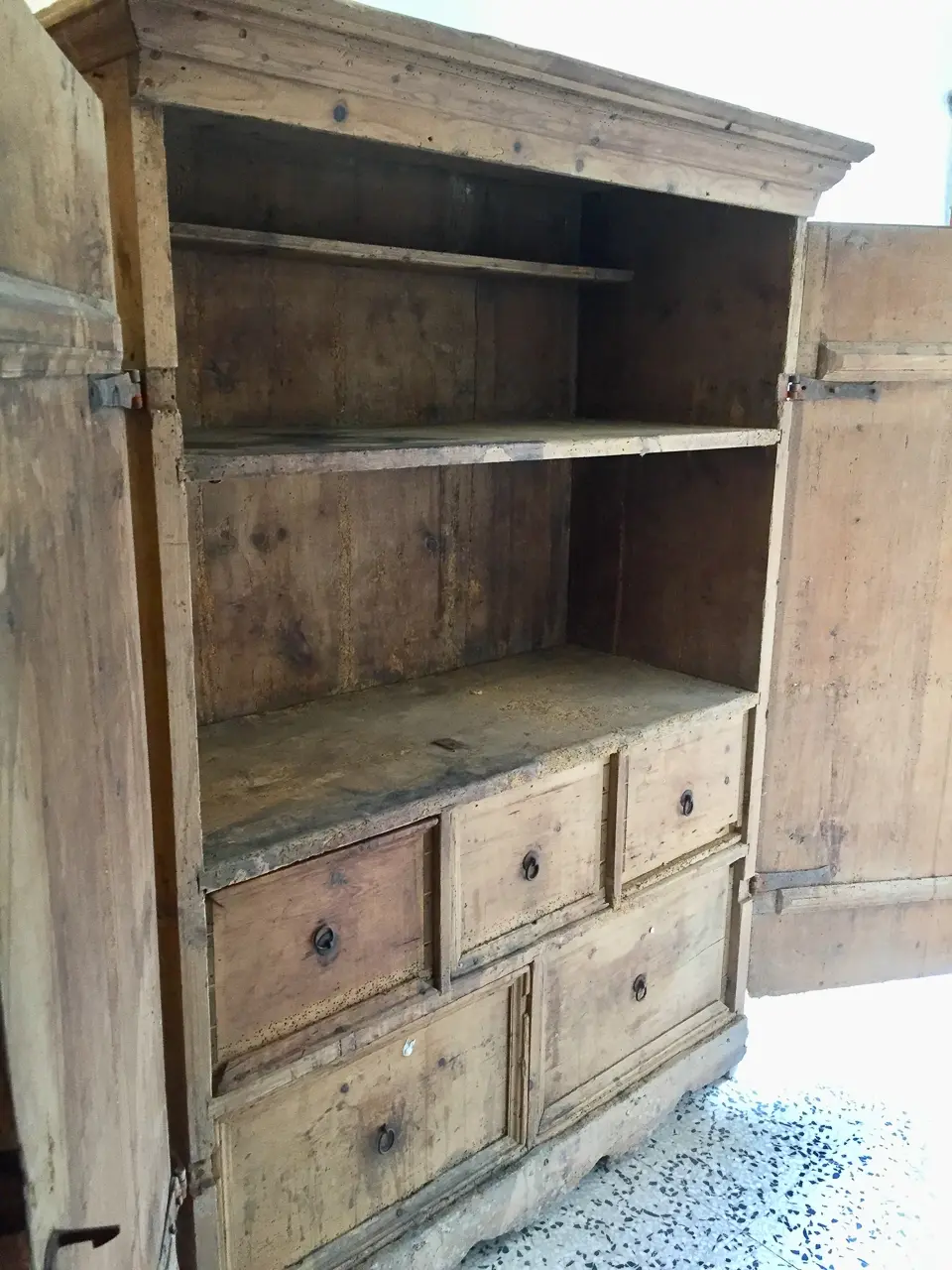 Bauernschrank_6.jpg