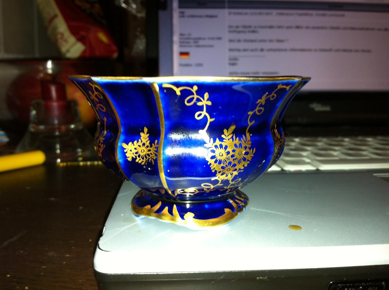 Porzellan Tasse 154 ohne U.S Zone 154  2 Ansicht.jpg