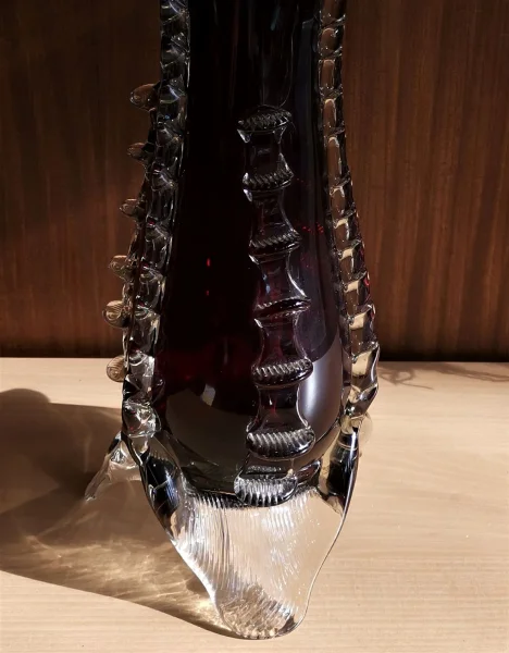 Rubinrote 3zipfelige Vase.8.jpg