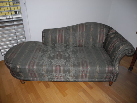 18209754dy.jpg