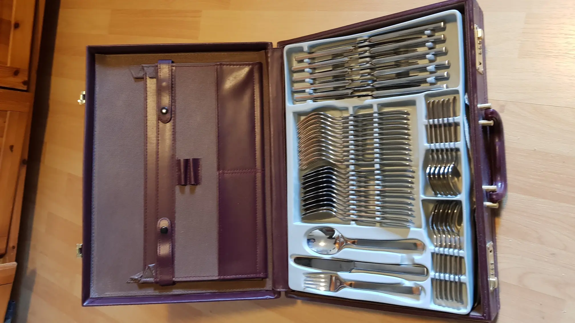 BSF Edelstahl Besteckset mit Koffer