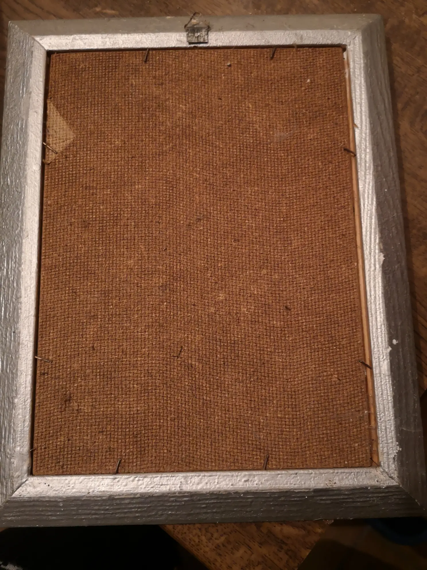 So sieht es von hinten aus