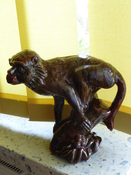 Majolika Affe Stempel