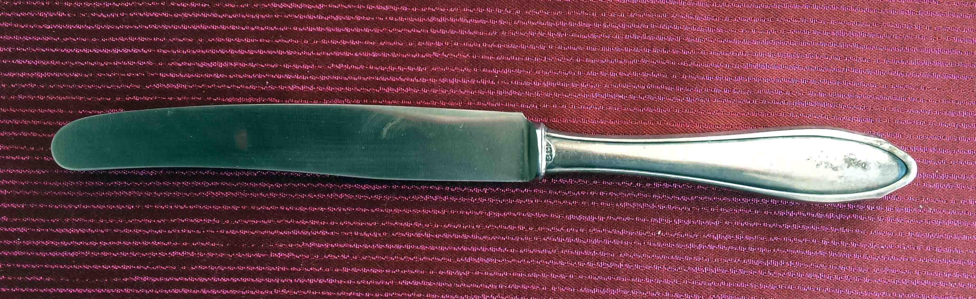 Großes Messer