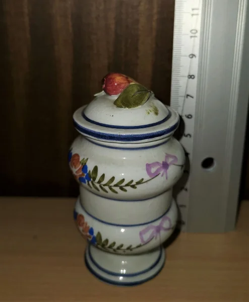 alte kleine hohe Dose 5.jpg