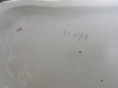 Figur 2, weitere Signatur?